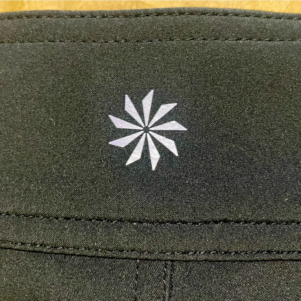 NEW condition Athleta Brand Shorts - Picture 4 of 5